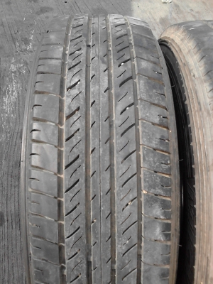 205/70R15  MICHELIN vaplix  สวย เสมอ ดอกยางหนาเท่ากัน 4 เส้น TEL.081-427-3941