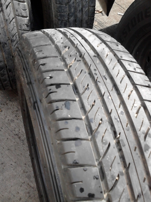 205/70R15  MICHELIN vaplix  สวย เสมอ ดอกยางหนาเท่ากัน 4 เส้น TEL.081-427-3941