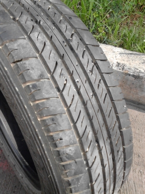 205/70R15  MICHELIN vaplix  สวย เสมอ ดอกยางหนาเท่ากัน 4 เส้น TEL.081-427-3941