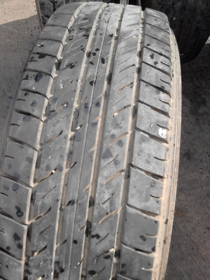 205/70R15  MICHELIN vaplix  สวย เสมอ ดอกยางหนาเท่ากัน 4 เส้น TEL.081-427-3941