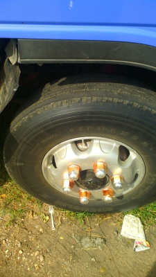 รถหกล้อ ISUZU NQR รถปี 48 150 แรงม้า รถบ้านสวยเนี๊ยบ มีทะเบียนครบ ราคาต่อรองได้.