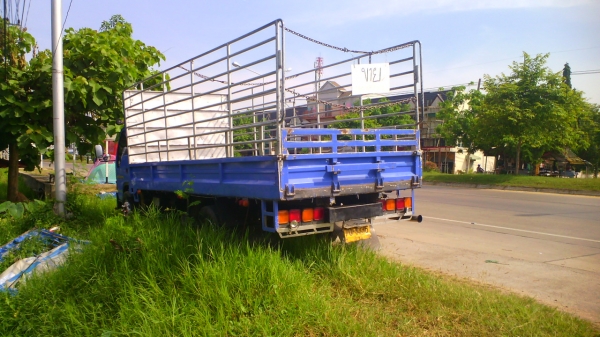 รถหกล้อ ISUZU NQR รถปี 48 150 แรงม้า รถบ้านสวยเนี๊ยบ มีทะเบียนครบ ราคาต่อรองได้.