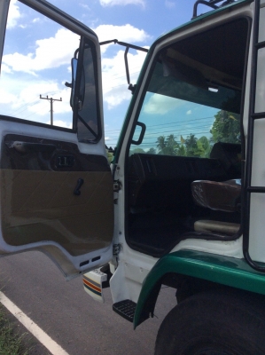 ขายISUZU Rocky6ล้อ FTR.แท้ เครื่อง (6BD 165แรง) ยาว7.2 ม. เบรคจิ๊ฟฟี่ พวงมาลัยพาว์เวอร์  ขับดี ครัทซีสวย ขาย 690,000 บาท