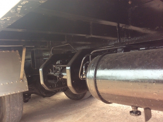 ขาย10ล้อ NISSAN UD (CDA12M)ปี39 เพลาเดียว(ท้ายลาด) เครื่อง180แรง เบรคจิ๊ฟฟี่ พวงมาลัยพาว์เวอร์ กะบะต่อใหม่ เหล็กใหญ่ ขึ้นแม็คโคร200-320ได้ เครื่องดี ล้อแม็ก ยางเรเดียน ครัทซีสวยมาก ขาย690,000 บาท