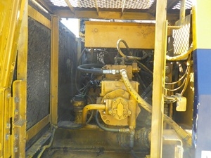 รถขุด Komatsu PC150NHD-5K  นำเข้าเองจากอิตาลีค่ะ สนใจโทร. 080-6565422 (หนิง)