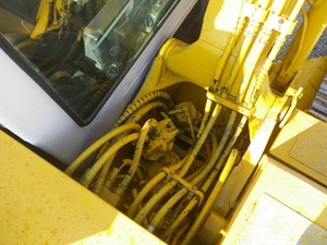 รถขุด Komatsu PC150NHD-5K  นำเข้าเองจากอิตาลีค่ะ สนใจโทร. 080-6565422 (หนิง)