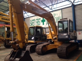 รถขุด Komatsu PC150NHD-5K  นำเข้าเองจากอิตาลีค่ะ สนใจโทร. 080-6565422 (หนิง)