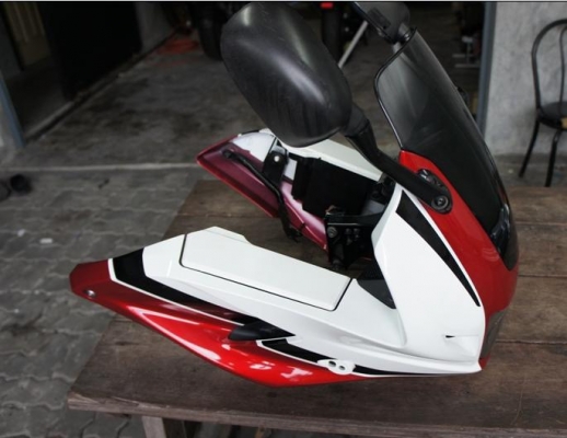 อะไหล่แท้ๆ แต่งใส่ super four (CB400)