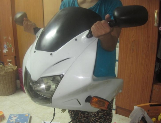 อะไหล่แท้ๆ แต่งใส่ super four (CB400)