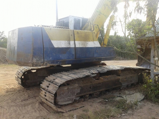 Komatsu pc200-5 LC รถเครื่องดี ช่วงล่างพอใช้ได้  ปั๊มแห้ง  พร้อมใช้งาน ราคาต่อรองได้ 0872976734