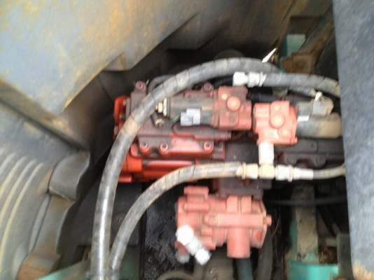 รถขุด KOBELCO SK115 SR