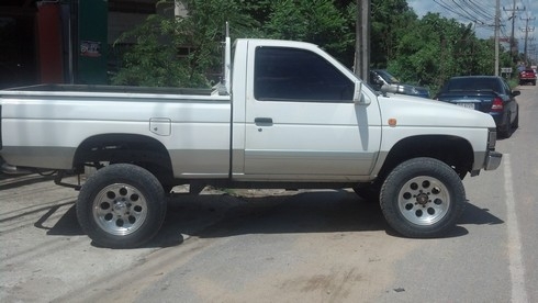 ขาย NISSAN BigM 4WD