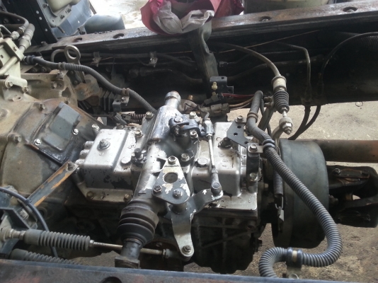 รถอีซูซุ230 เพลาเดียว