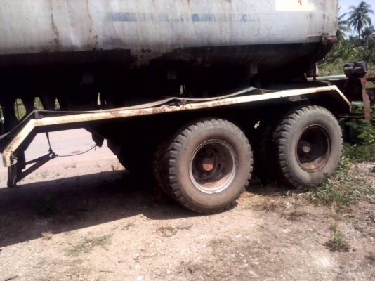 ขายด่วนบรรทุกน้ำมัน 3 เพลา ราคา 180000