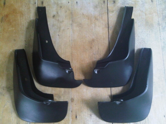 บังโคลน vios ปี 03-06