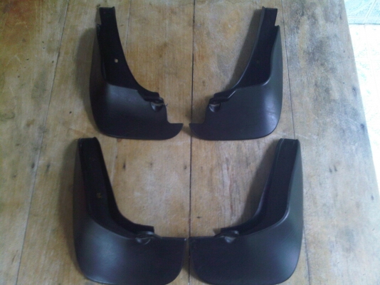 บังโคลน vios ปี 03-06