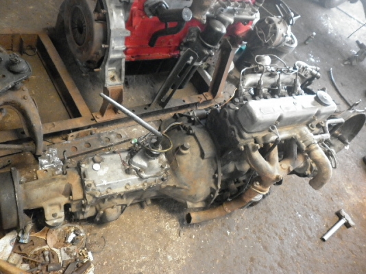 ขายเครื่องพร้อมเกียร์ 4DR5