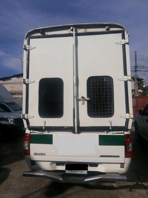 ISUZU D-MAX SPARK EX 2.5 DDI I-TEQ ISUZU D-MAX SPARK EX 2.5 DDI I-TEQ