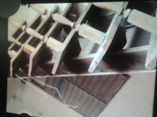 ข-ายบ้านไม้พร้อมรื้อถอน จำนวน 2 หลัง 65.000 สนใจ ติดต่อ 086-1336693