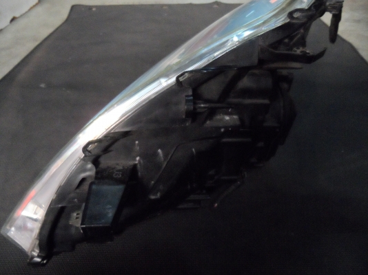 ขาย ไฟหน้า โคมขาว ซีนอน xenon Honda Stream