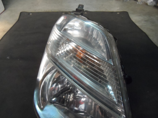 ขาย ไฟหน้า โคมขาว ซีนอน xenon Honda Stream