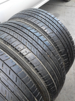 205/70R15  MICHELIN vanpix  สวย เสมอ ดอกยางหนาเท่ากัน 4 เส้น TEL.081-427-3941