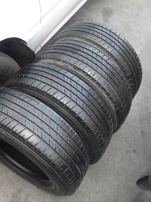 205/70R15  MICHELIN vanpix  สวย เสมอ ดอกยางหนาเท่ากัน 4 เส้น TEL.081-427-3941