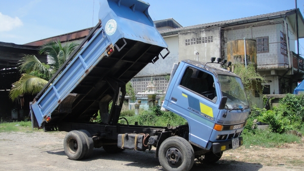 ISUZU NKR ดั๊มดิน 4คิว เครื่องดี ดั๊มดี ราคาดี รถสวยเดิมๆ