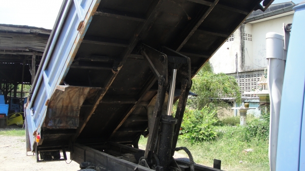 ISUZU NKR ดั๊มดิน 4คิว เครื่องดี ดั๊มดี ราคาดี รถสวยเดิมๆ