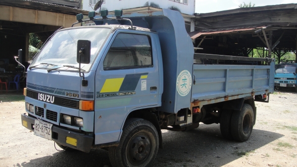 ISUZU NKR ดั๊มดิน 4คิว เครื่องดี ดั๊มดี ราคาดี รถสวยเดิมๆ