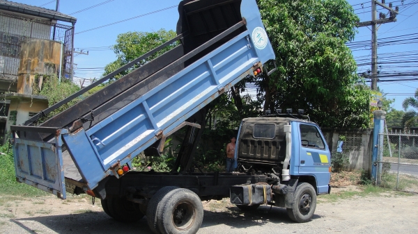 ISUZU NKR ดั๊มดิน 4คิว เครื่องดี ดั๊มดี ราคาดี รถสวยเดิมๆ