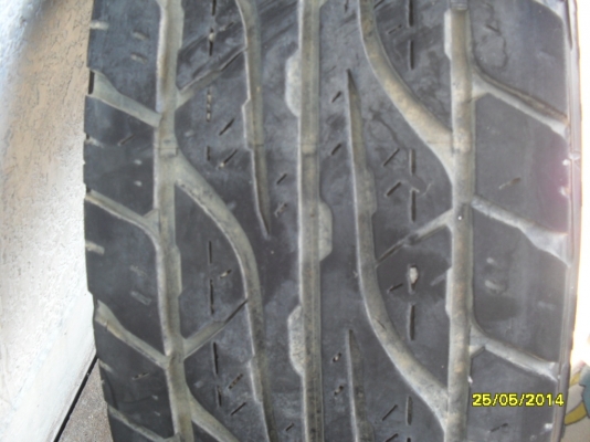 ขายแม็ก พร้อมยาง 265/65/17 ยางปี 1813 ขาย 13500