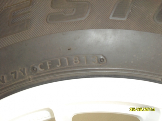 ขายแม็ก พร้อมยาง 265/65/17 ยางปี 1813 ขาย 13500