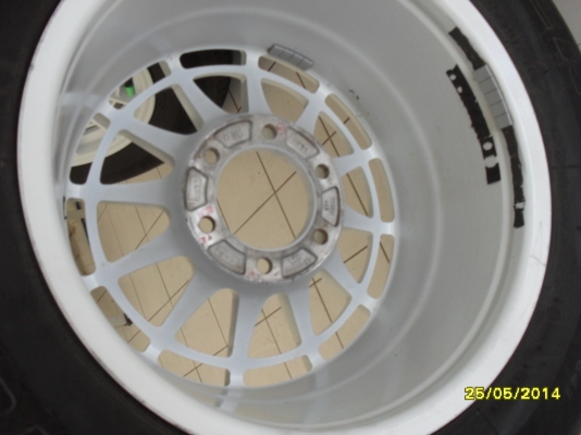 ขายแม็ก พร้อมยาง 265/65/17 ยางปี 1813 ขาย 13500