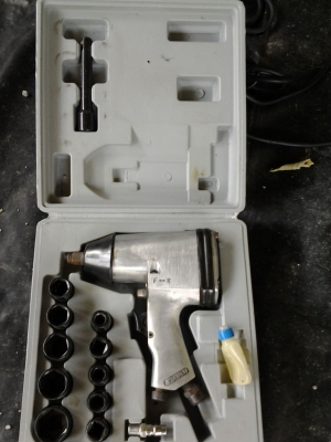 ขายเครื่องมือช่างหลายรายการ