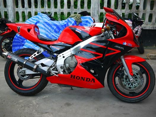 ขาย Cbr400 พร้อมทะเบียนแท้ แฟริ่ง Rc212 ท่อสูตรโยชิ