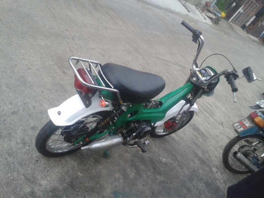 มีคนฝากขายคับ ชาลี สีเขียวเข้ม พึ่งทำเสร๊จ ระบบไฟ ใช้ได้ปกติ รอบคัน เสนอ 15000 ต่อรองได้