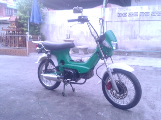 มีคนฝากขายคับ ชาลี สีเขียวเข้ม พึ่งทำเสร๊จ ระบบไฟ ใช้ได้ปกติ รอบคัน เสนอ 15000 ต่อรองได้