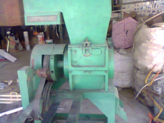 เครื่องโม่พลาสติกกรอบสภาพพร้อมใช้งาน 55,000บาท