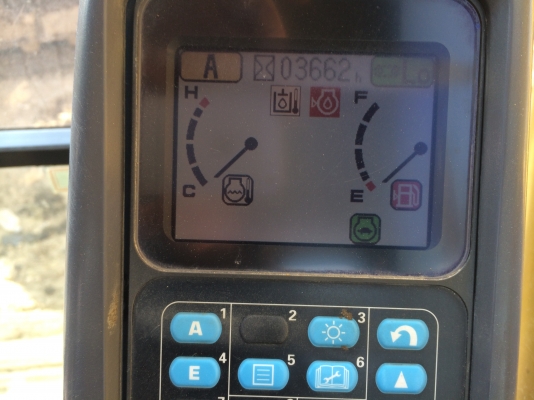 รถแบคโฮมือสอง KOMATSU PC200-7 สภาพรถเยี่ยม 090-268-2646 พร้อมจัด ไฟแนนซ์