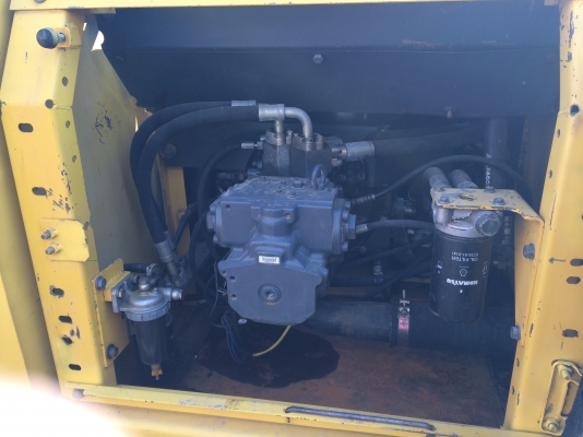 รถแบคโฮมือสอง KOMATSU PC200-7 สภาพรถเยี่ยม 090-268-2646 พร้อมจัด ไฟแนนซ์