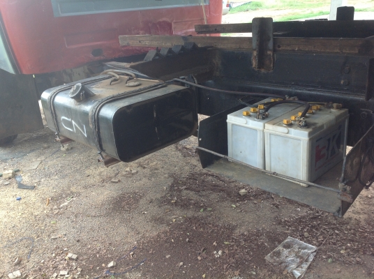 ขายรถหกล้อดั้มหน้ายาวเครื่องเดิมเฟื่องทายเดิมพร้อมใช้. ไม่มีทะเบียน