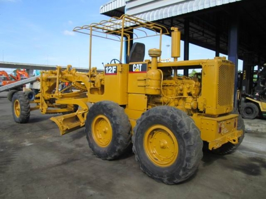 ขายรถเกรด Caterpillar 12F สภาพสวย พร้อมใช้งาน