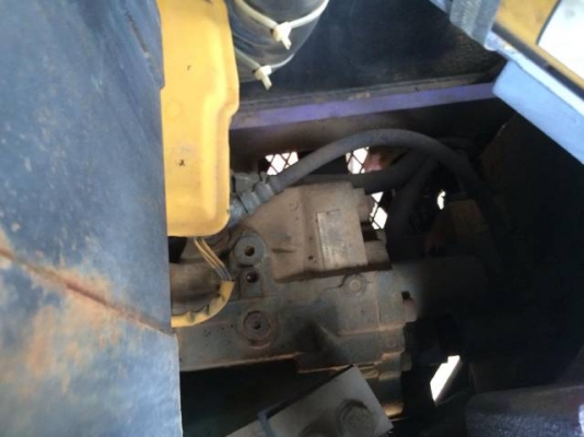 ขายรถแบคโฮ KOMATSU PC75UU-2 คอลโทรลสั้น ปั้มนิ้ว นำเข้าจากญิ่ปุ่น ขายรถแบคโฮ KOMATSU PC75UU-2 คอลโทรลสั้น ปั้มนิ้ว นำเข้าจากญิ่ปุ่น