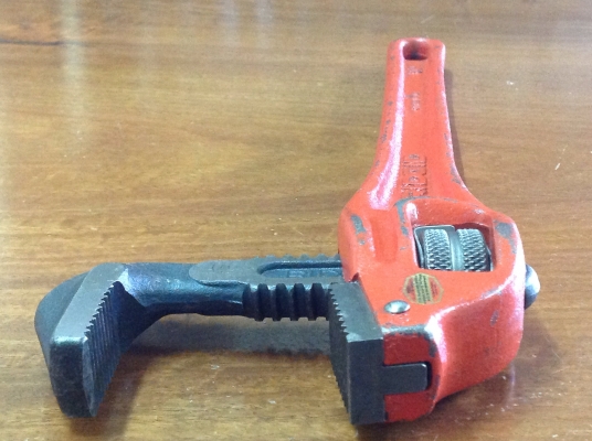 ขายประแจจับท่อปากเฉียง RIDGID 14" สภาพใหม่