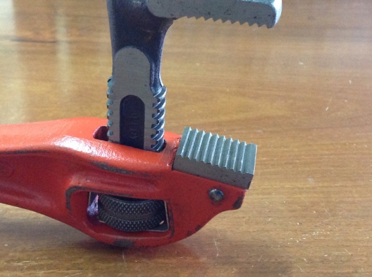 ขายประแจจับท่อปากเฉียง RIDGID 14" สภาพใหม่