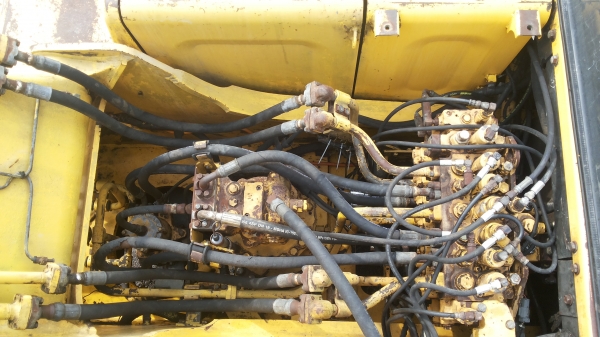 ขายด่วน KOMATSU PC200-6E ซีเรียนสูง110319Japanจะข้ามเป็นรู่น7 รถนอกนำเข้าจากญี่ปุ่นไม่เคยใช้งานเมืองไทยเลย