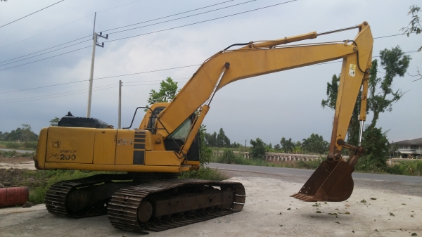 ขายด่วน KOMATSU PC200-6E ซีเรียนสูง110319Japanจะข้ามเป็นรู่น7 รถนอกนำเข้าจากญี่ปุ่นไม่เคยใช้งานเมืองไทยเลย