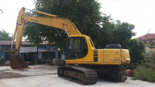 ขายด่วน KOMATSU PC200-6E ซีเรียนสูง110319Japanจะข้ามเป็นรู่น7 รถนอกนำเข้าจากญี่ปุ่นไม่เคยใช้งานเมืองไทยเลย