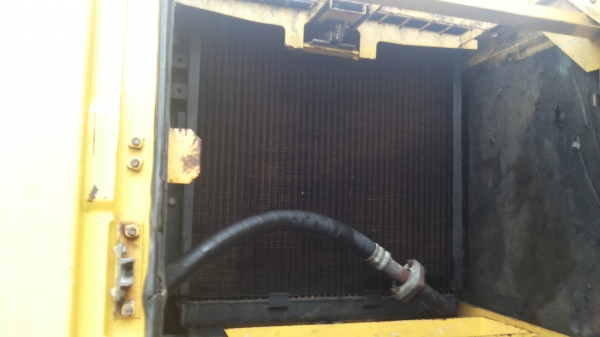 ขายด่วน KOMATSU PC200-6E ซีเรียนสูง110319Japanจะข้ามเป็นรู่น7 รถนอกนำเข้าจากญี่ปุ่นไม่เคยใช้งานเมืองไทยเลย